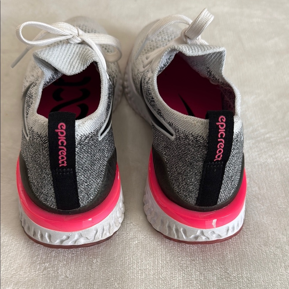 Nike Women's White and Pink Running Shoes - Picture 3 of 5
